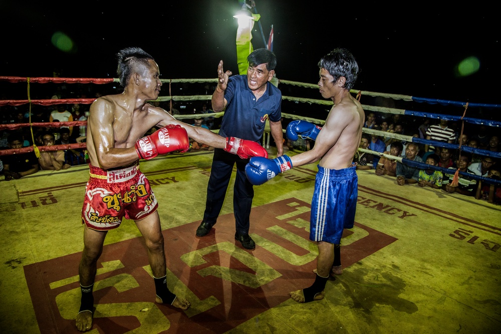 Muay Thai fighters hold exhibition matches for service members during CG 14