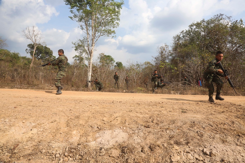 HELO TRAINING AND JUNGLE PATROLLING