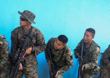 HELO TRAINING AND JUNGLE PATROLLING