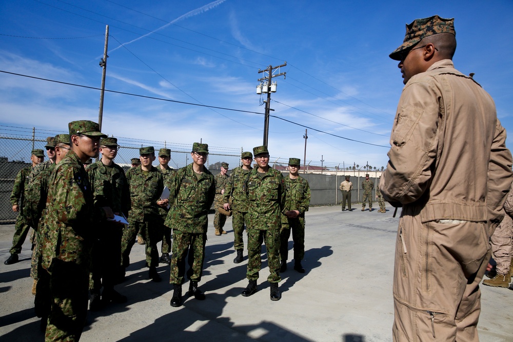 3rd AAB, JGSDF conduct splash demo