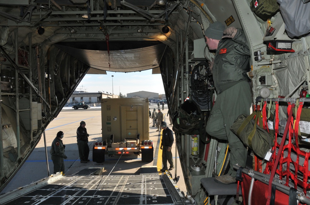 New Jersey and Illinois Air National Guard train together