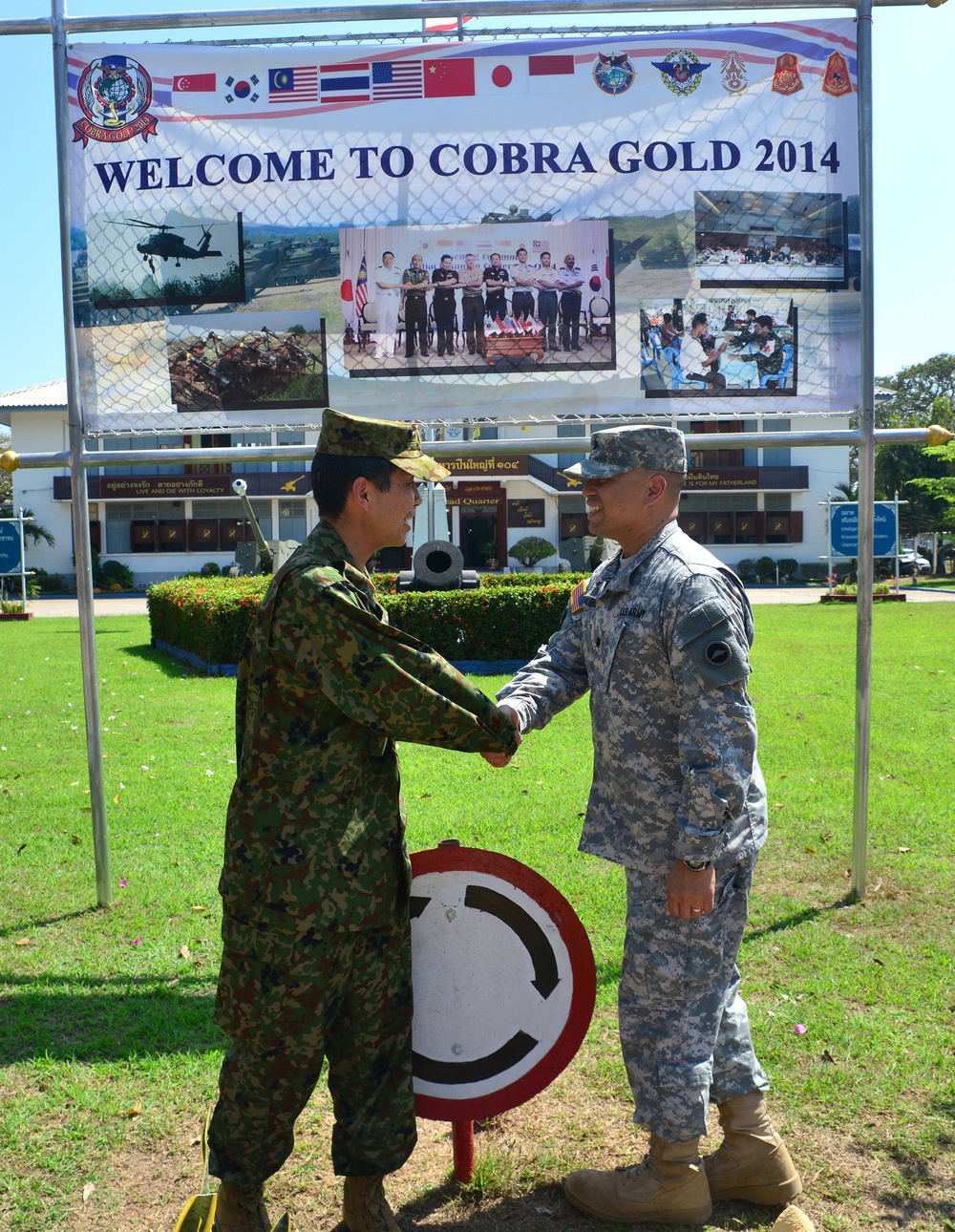 Japanese military expand humanitarian aid training at Cobra Gold 2014