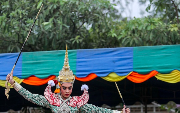 Wat Kung Song school dedication