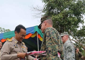 Wat Kung Song school dedication