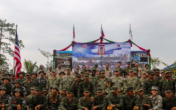 Wat Kung Song school dedication