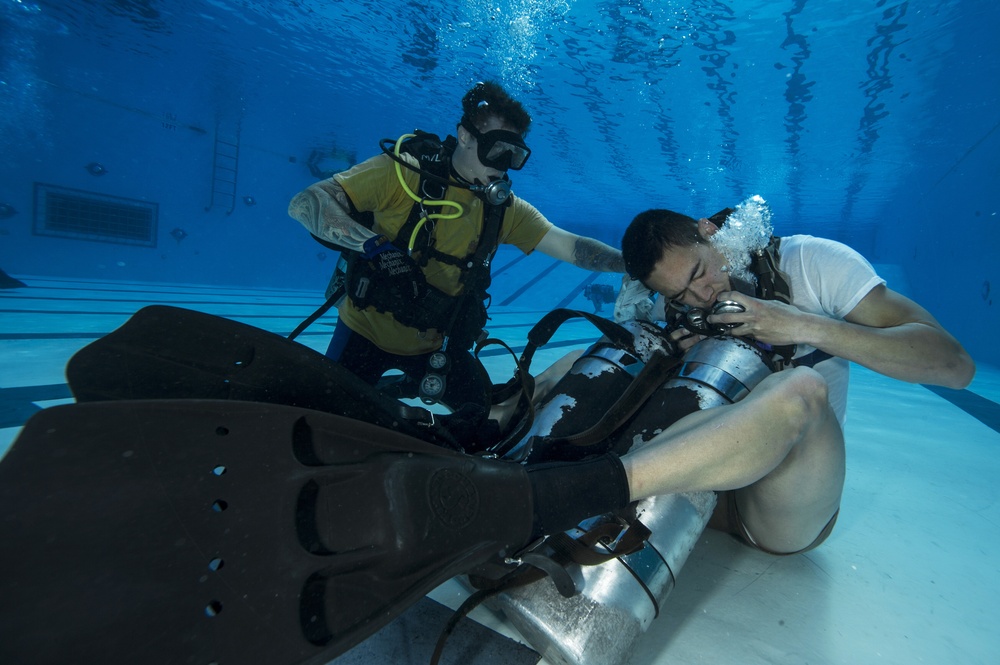 Naval Diving &amp; Salvage Training Center training operations