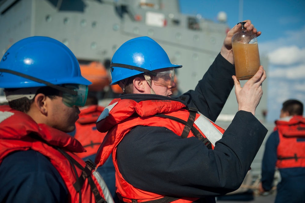 USS Arleigh Burke operations