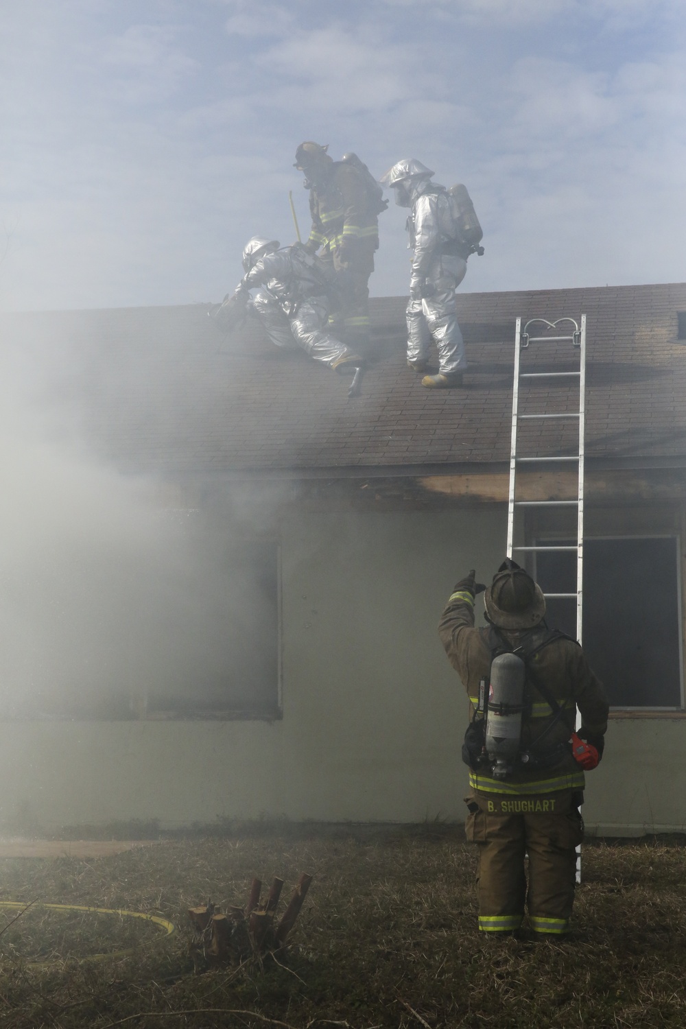 Burn, baby, burn: Fire fighters train in Pine Grove