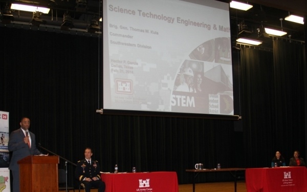 Congressman Veasey and Brig. Gen. Thomas Kula inspire local Dallas middle school students