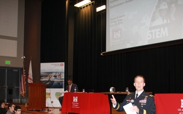 Congressman Veasey and Brig. Gen. Thomas Kula inspire local Dallas middle school students