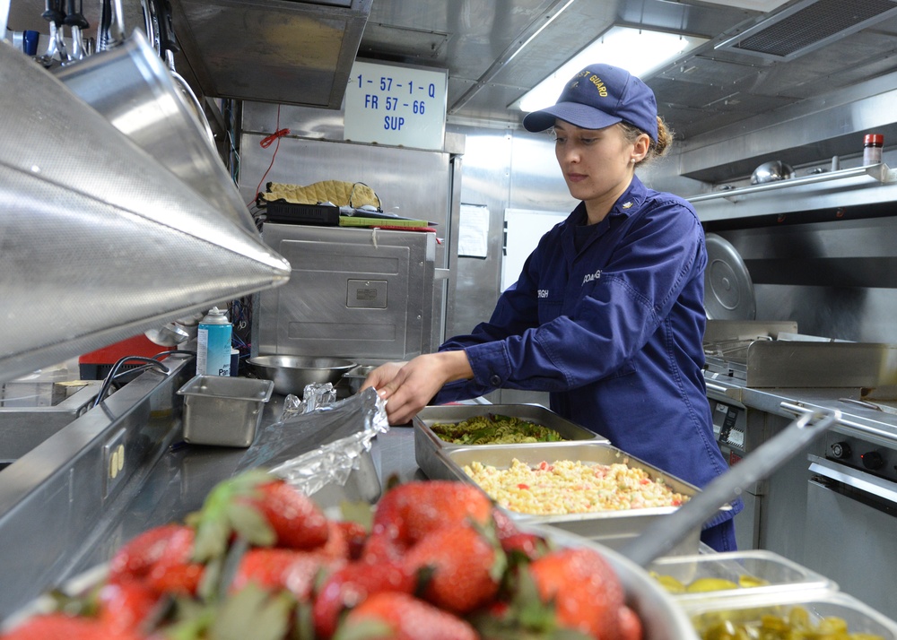 Healthy eating aboard the Coast Guard Cutter SPAR