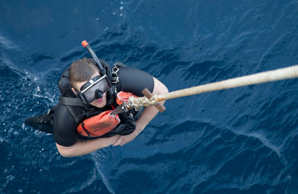 USS Mason seamanship training exercise