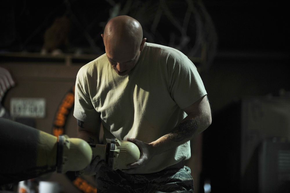 Ammo airmen support operations