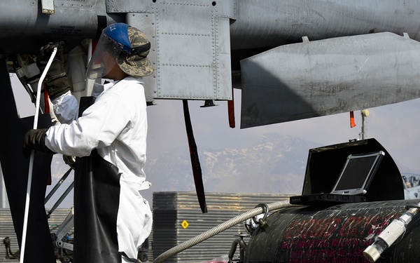 Crew chiefs provide breathing room