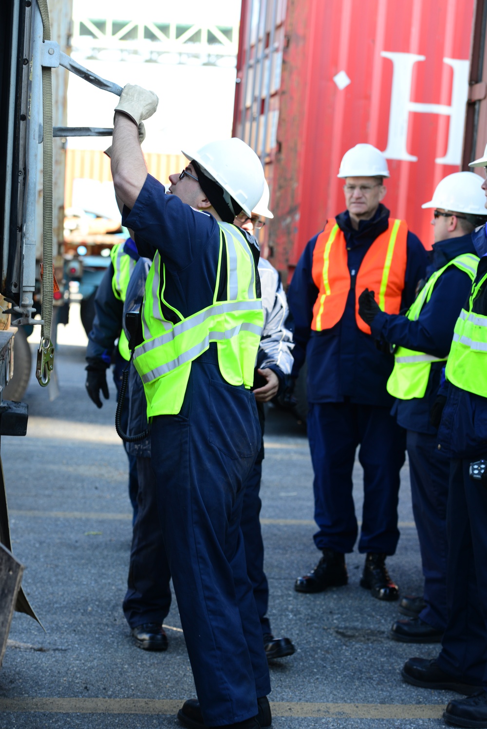 Coast Guard Sector Delaware Bay holds Multiagency Strike Force Operation in Philadelphia