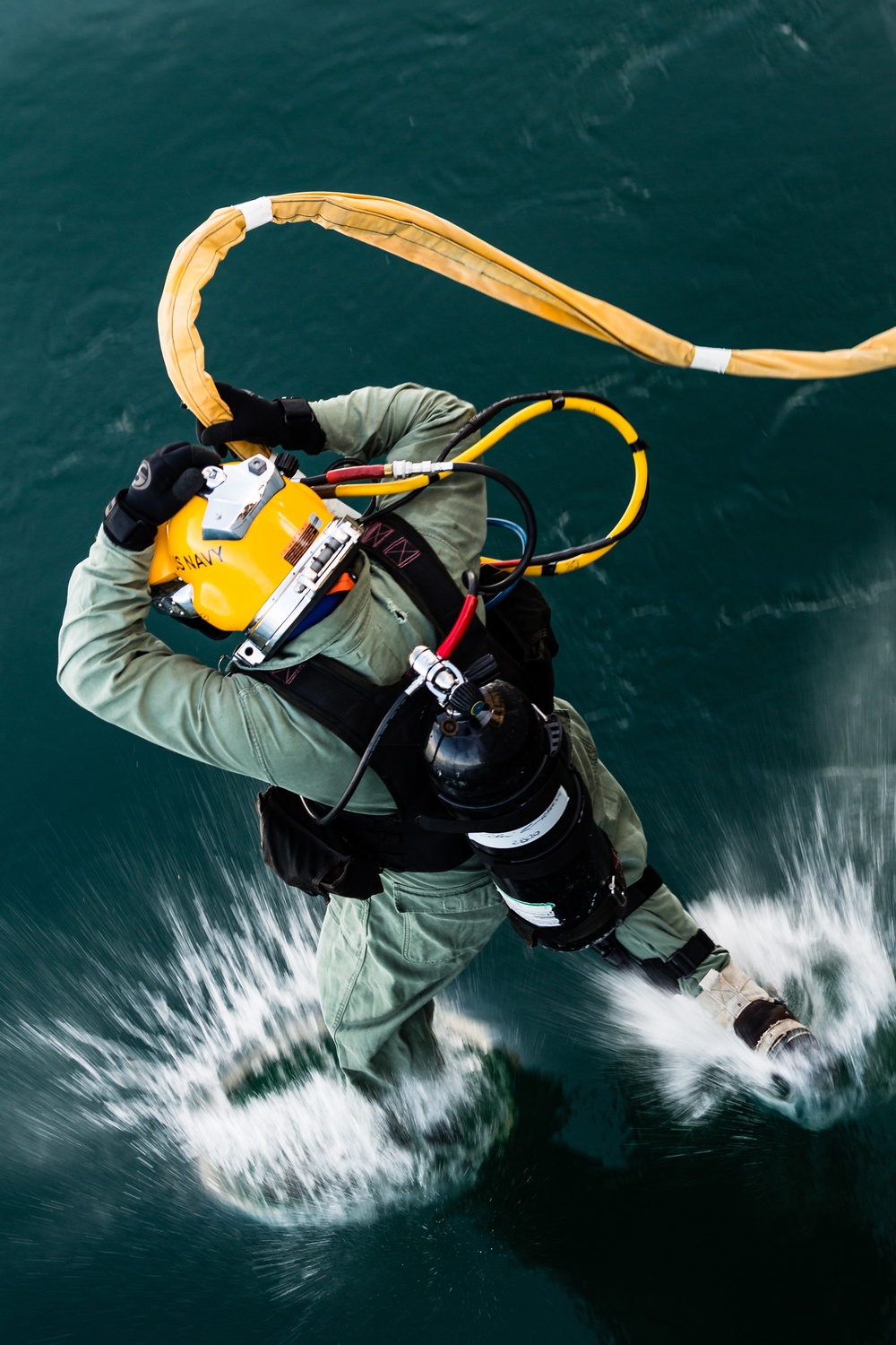 Surface supplied dive supervisor training evolution