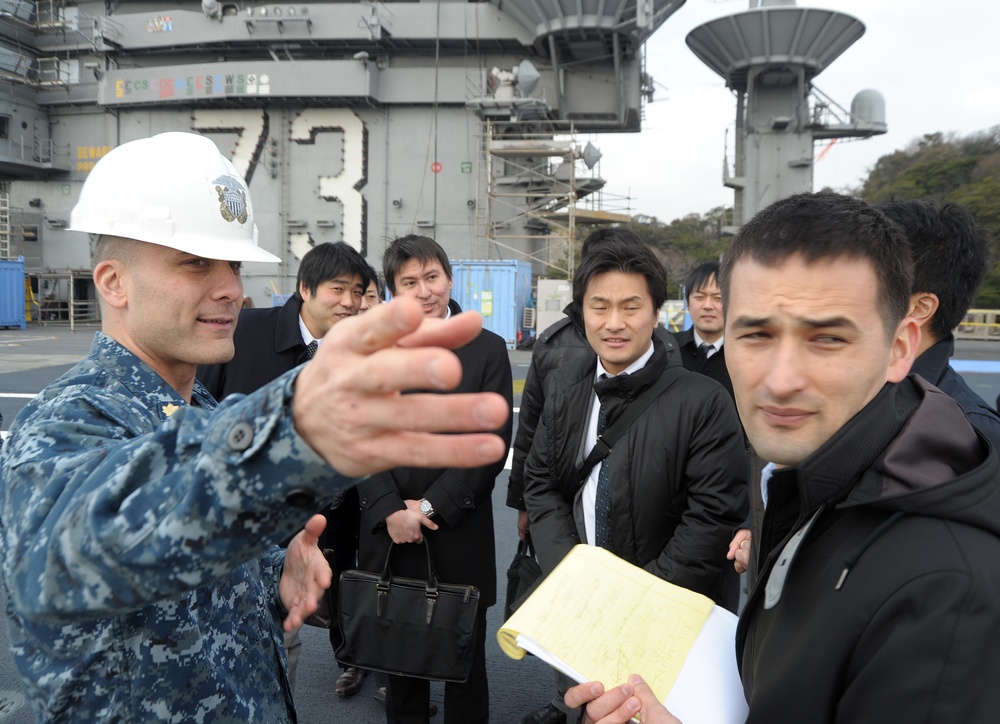 USS George Washington tour