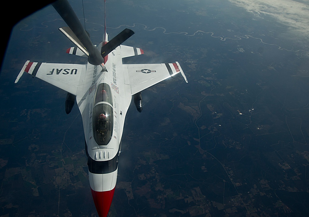 Refueling the Thunderbirds