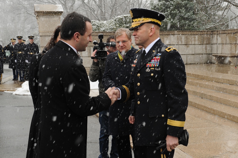 Prime Minister of Georgia lays wreath at the Tomb of the unknowns