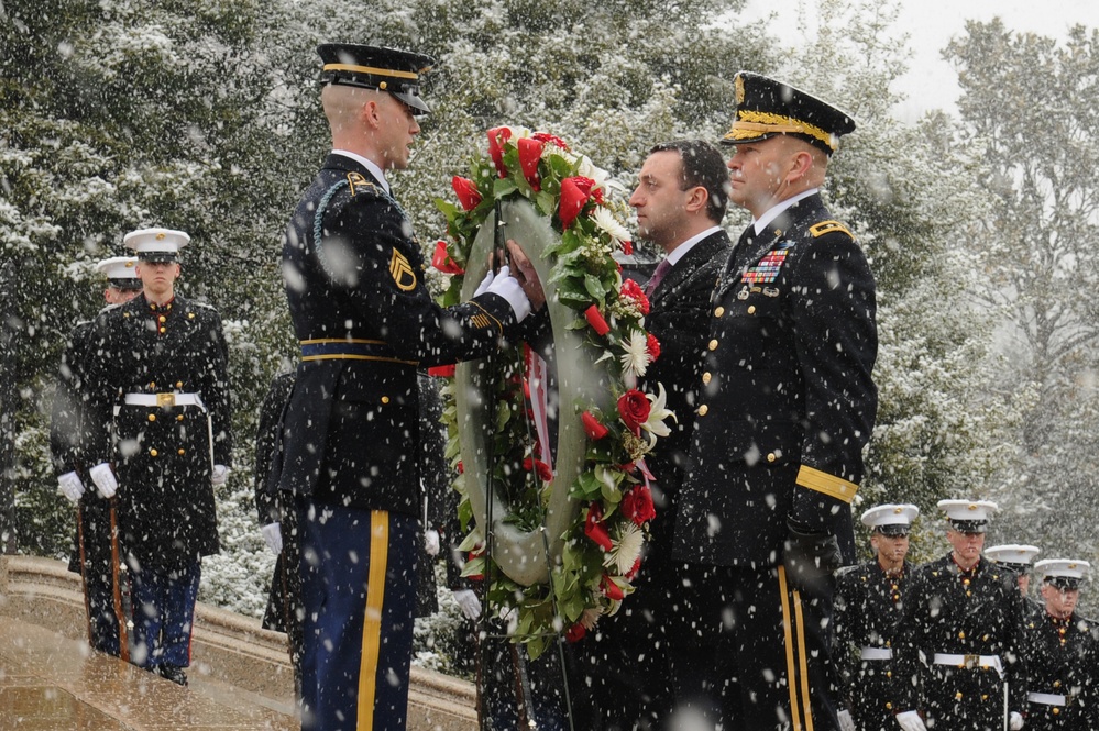 Prime Minister of Georgia lays wreath at the Tomb of the Unknowns