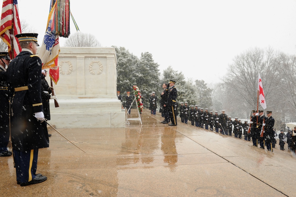 Prime Minister of Georgia lays wreath at the Tomb of the unknowns