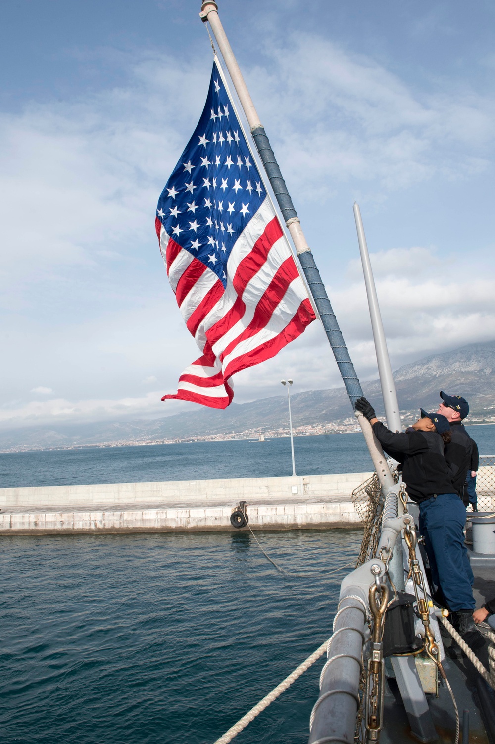 USS Stout arrives in Split