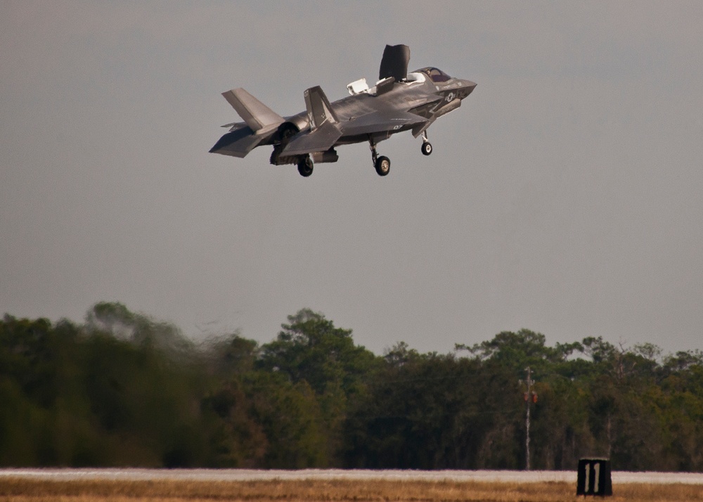 1st UK STOVL flight at Eglin