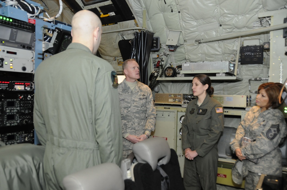 Chief master sergeant of the Air Force visits 193rd Special Operations Wing