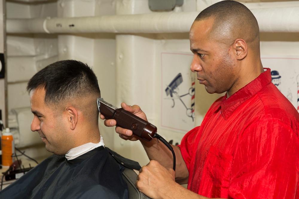 22nd MEU Marines cut hair