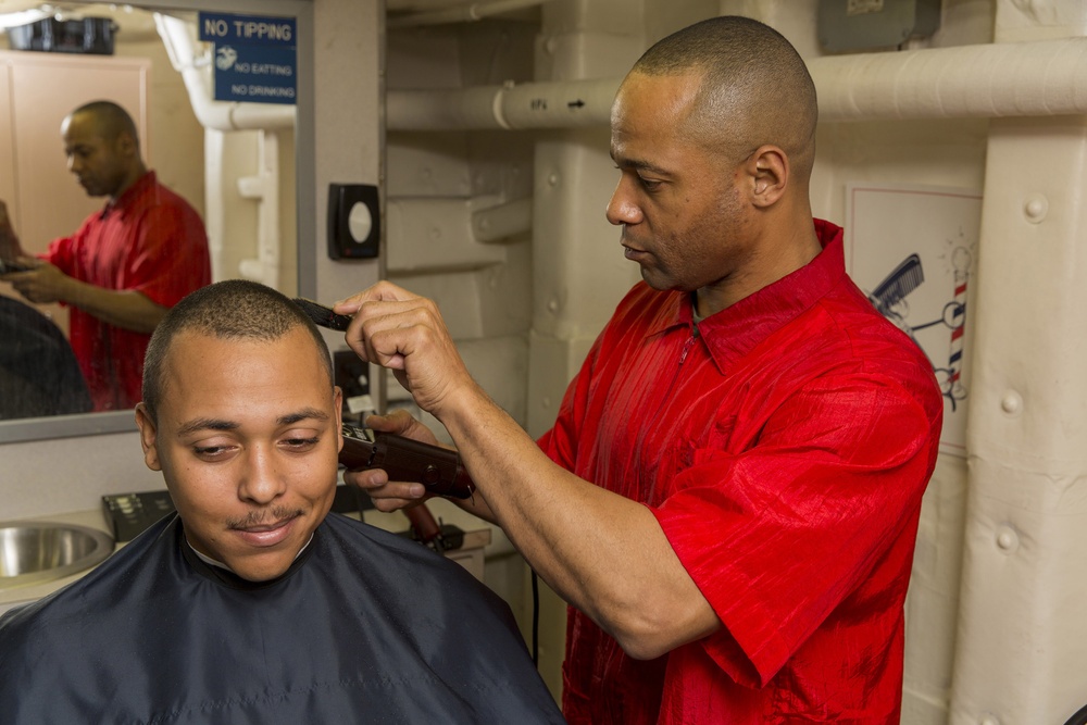 22nd MEU Marines cut hair
