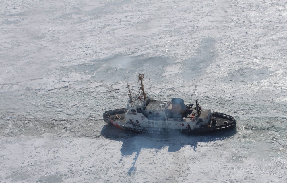 Coast Guard Cutter Neah Bay breaks ice in St. Clair River