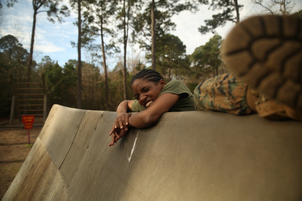Photo Gallery: Marine recruits strive for confidence on Parris Island course