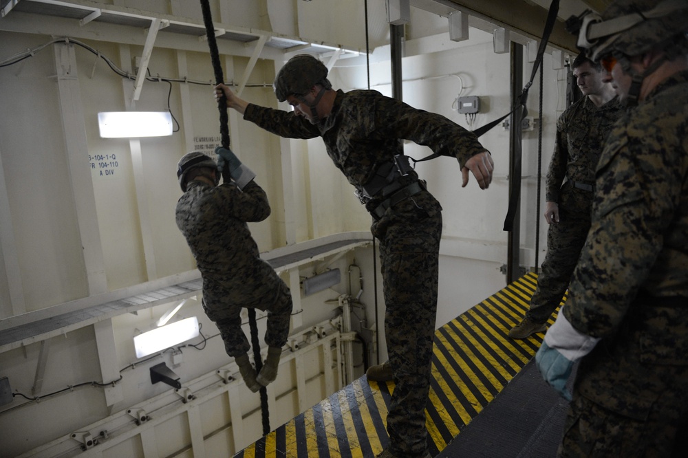 22nd Marine Expeditionary Unit fast-rope exercise