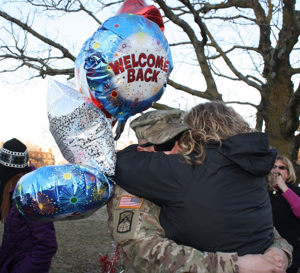 Delaware National Guard welcomes home 198th Expeditionary Signal Battalion soldiers