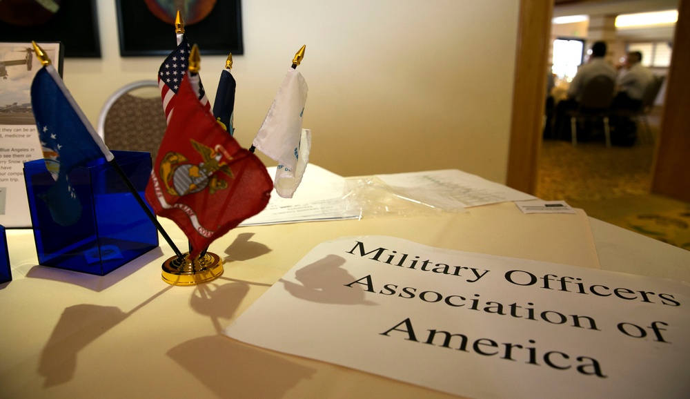 MOAA luncheon hosts Combat Center commanding general