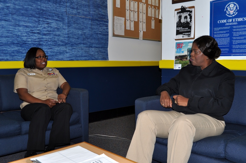 Commander of Navy Recruiting Command visits Houston