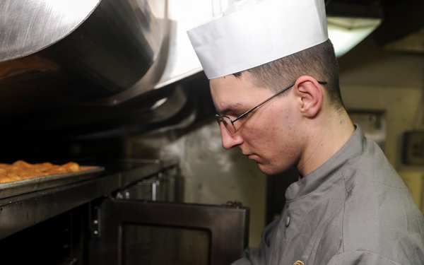USS Nimitz food preparation