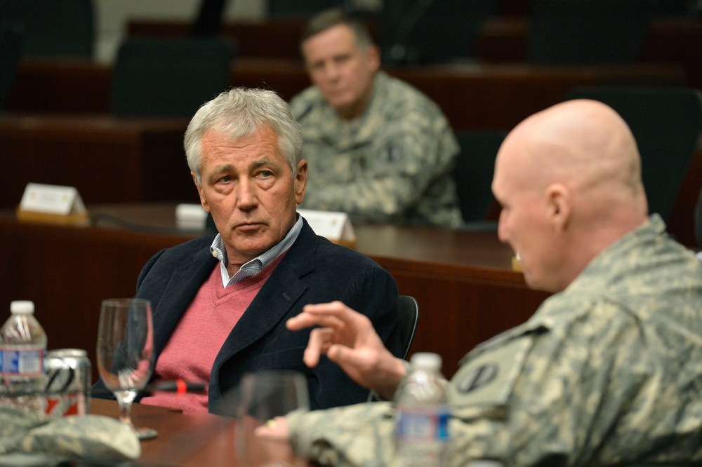 Hagel visits Langley AFB