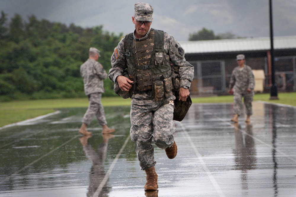 Army Guardsmen, reservists tackle challenges during Best Warrior Competition