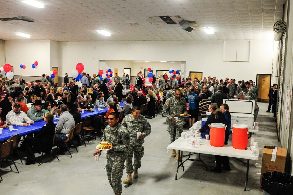 Gatesville fish fry honors soldiers, families