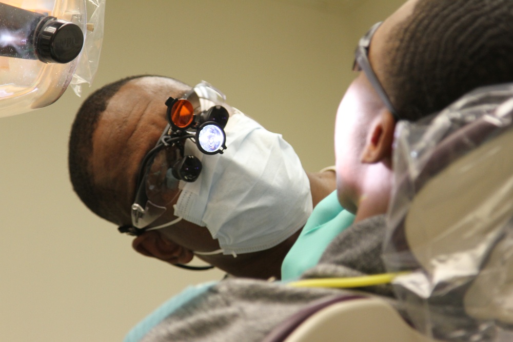 Falcon paratrooper named FORSCOM’s Dental Officer of the Year