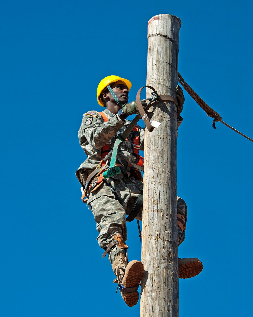 Qualification exercise for a pole rescue
