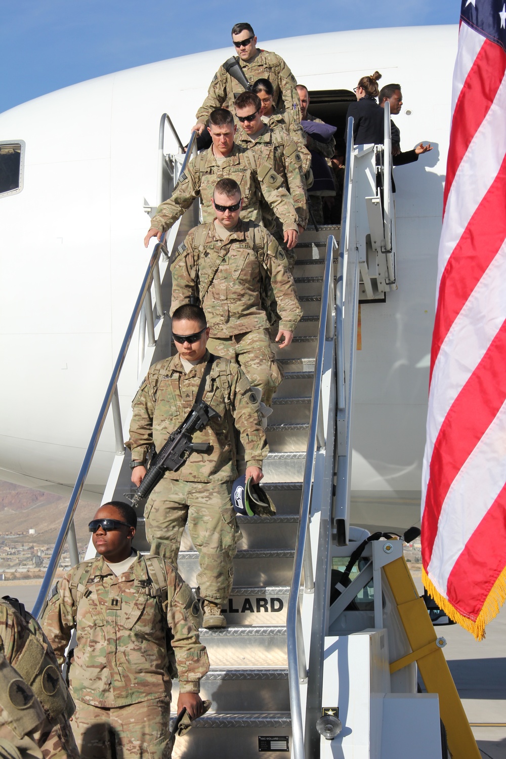 198th Expeditionary Signal Battalion returns from OEF