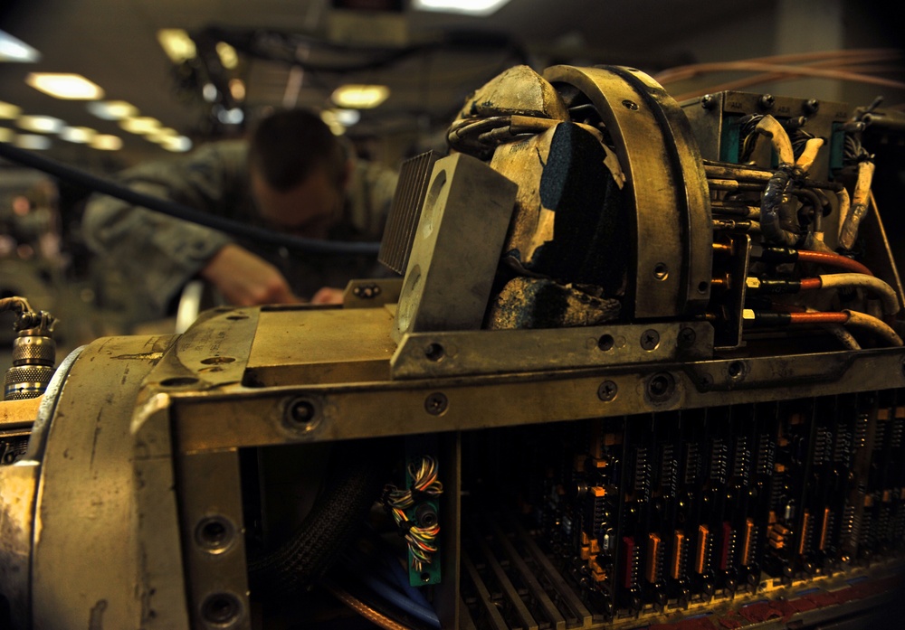 Avionics ensure ‘Draggins, Fiends’ wired, ready