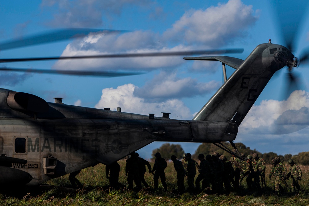22nd MEU trains with Portuguese, Spanish Marines for PHIBLEX 2014