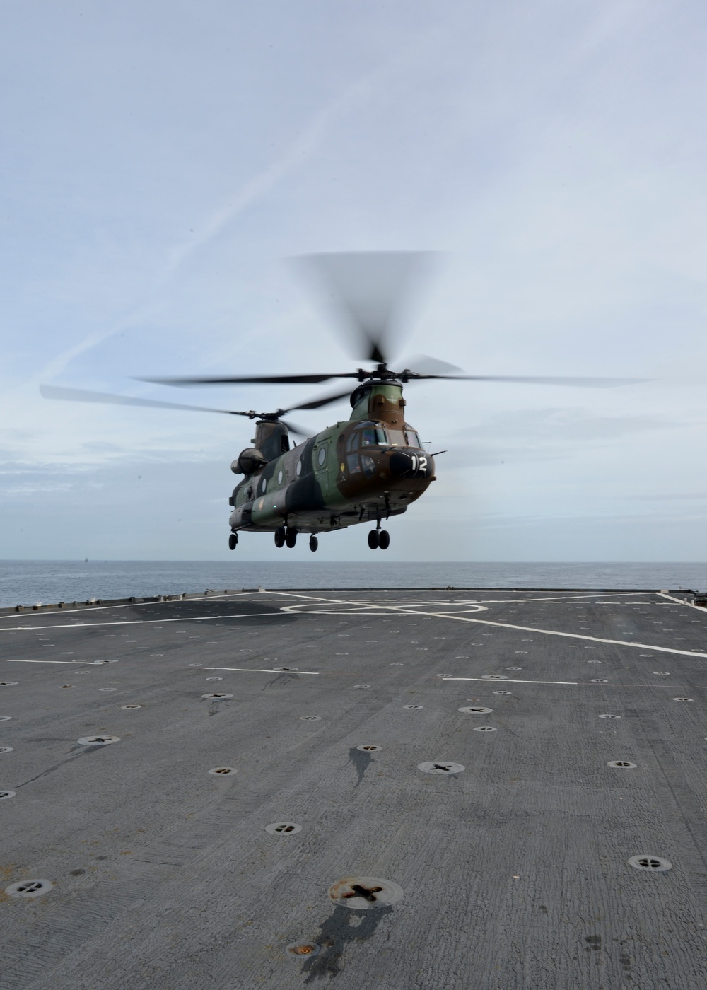 US Marines, Spanish pilots conduct bilateral carrier landings