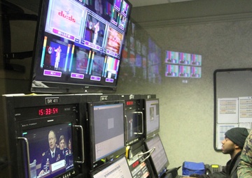 DVIDS NCOIC speaks with members of DVIDS team