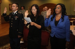 Three new US citizens naturalized in the Army