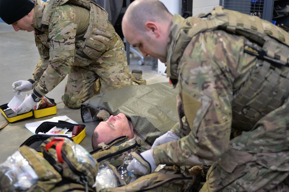 New York Air National Guard Pararescue Jumpers Hone Emergency Medical Skills