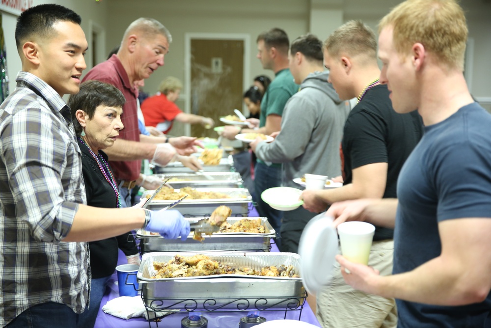 USO sponsors No Dough Dinner for active-duty serve members